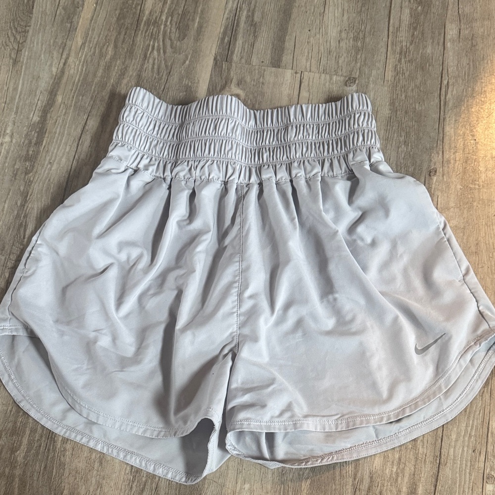 Nike Women's Light Gray High Waisted Athletic Shorts